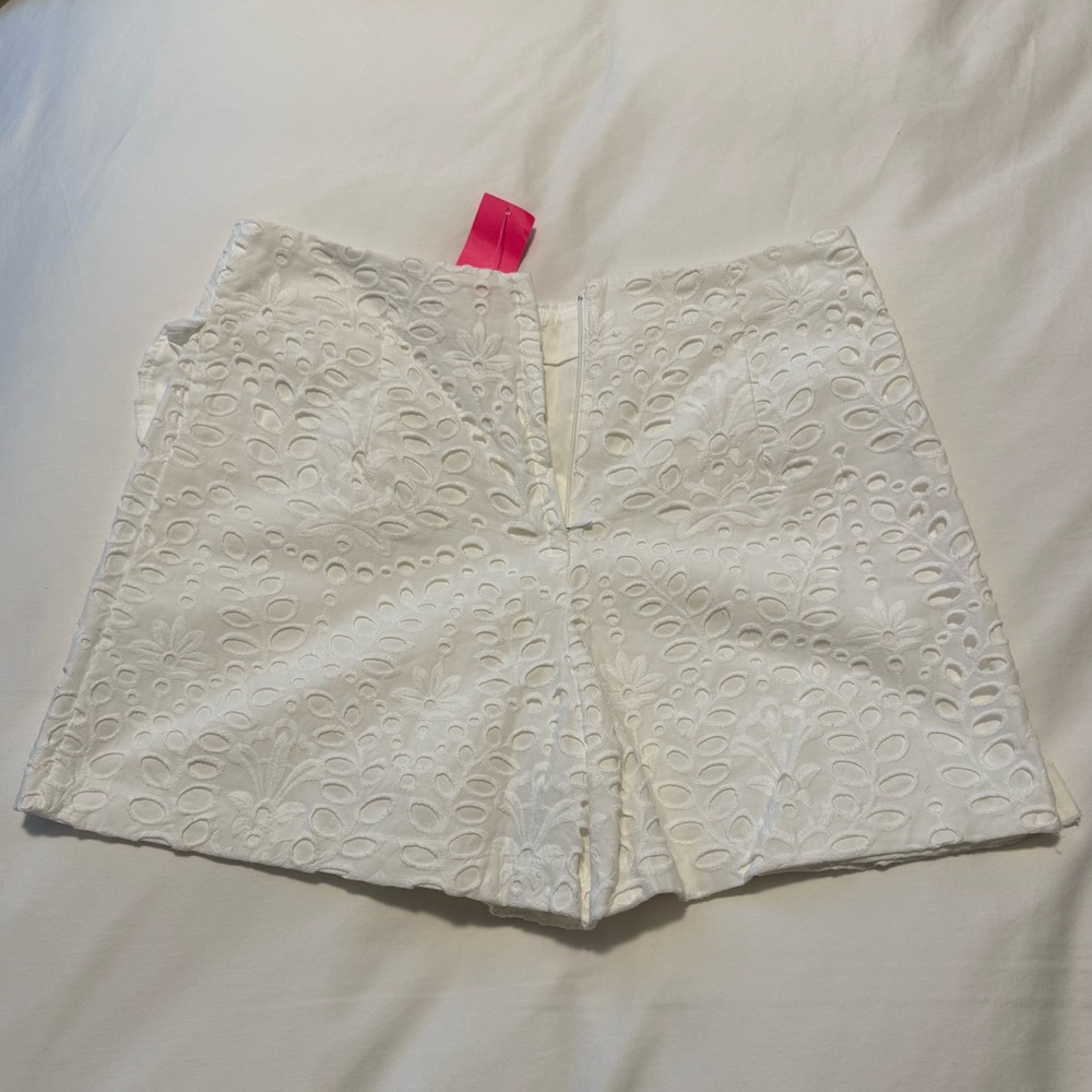 NWT Lilly Pulitzer Faye Skort Skort in Resort White Large Petal Eyelet - Picture 7 of 8